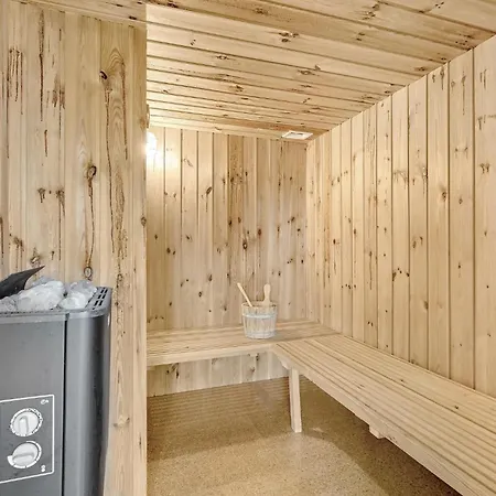 Three-bedroom In Vakantiehuis *