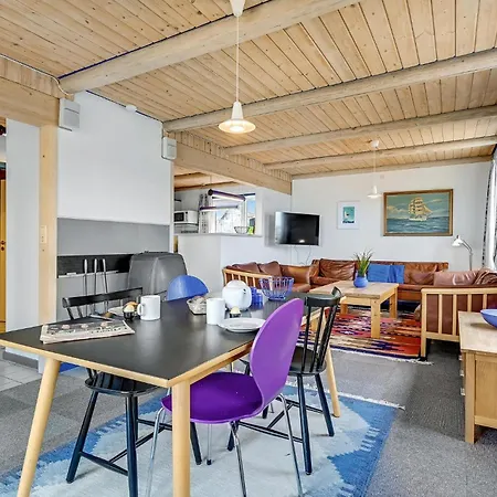 Vakantiehuis Three-bedroom In