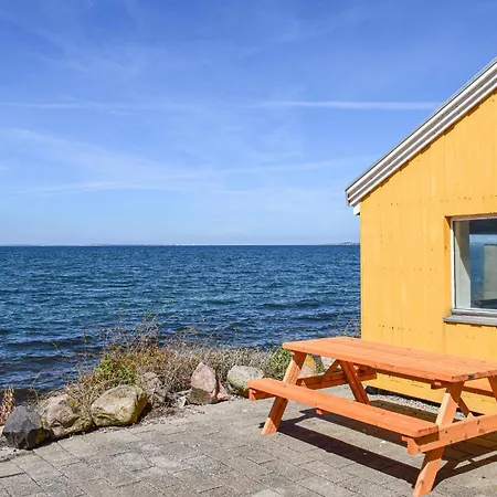 Vakantiehuis Three-bedroom In